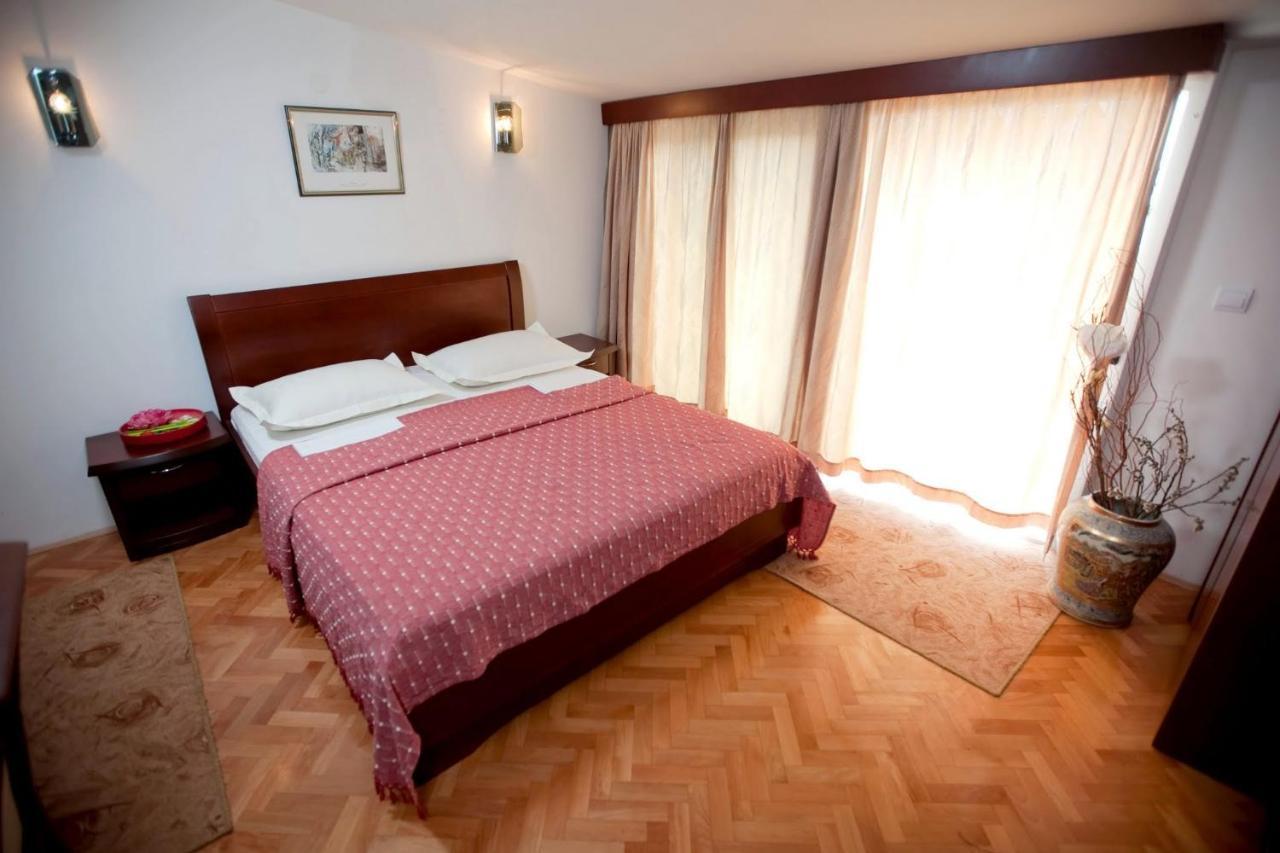 Agava Apartments Begic Makarska Exterior foto